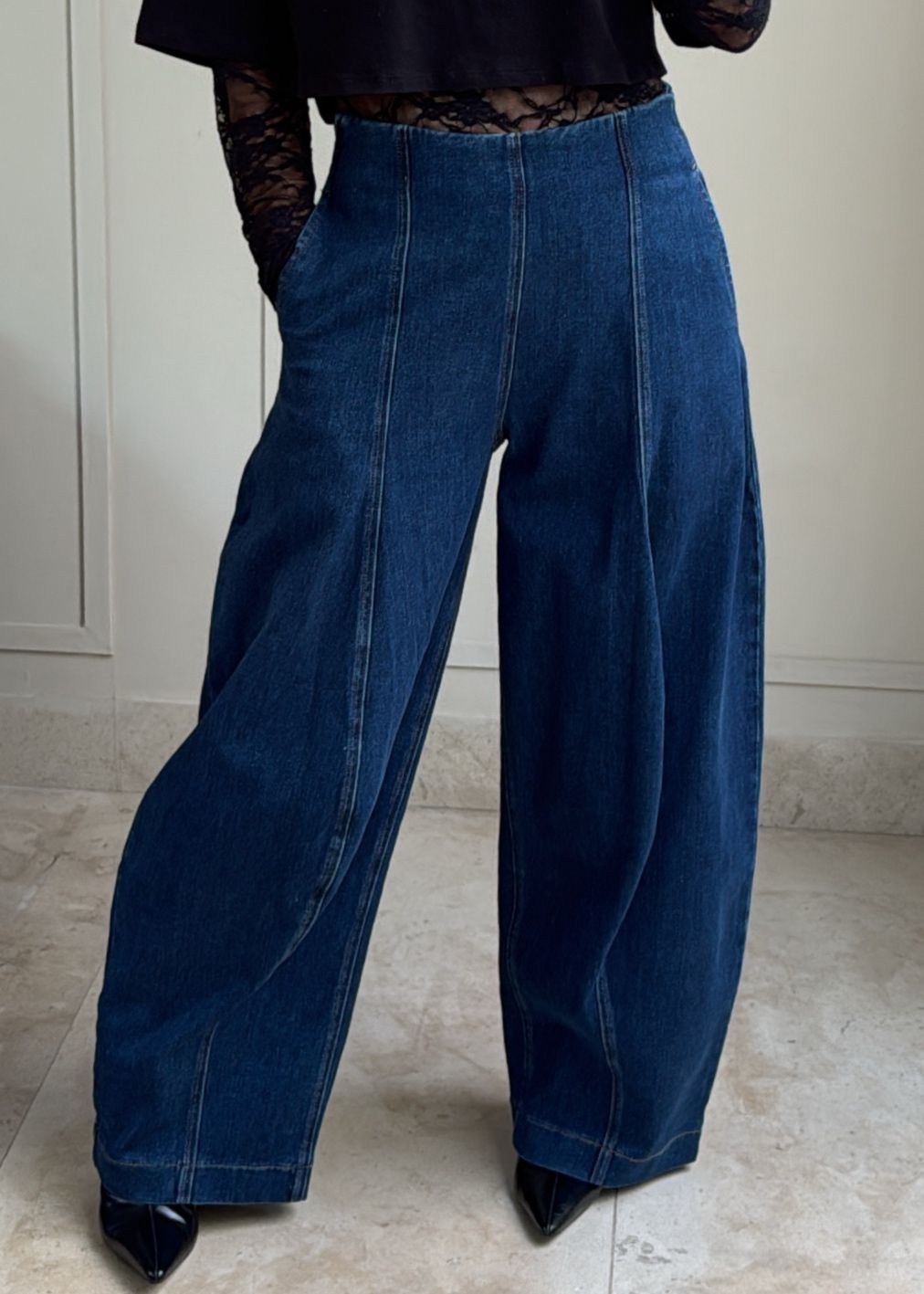 Belinda Barrel Jeans