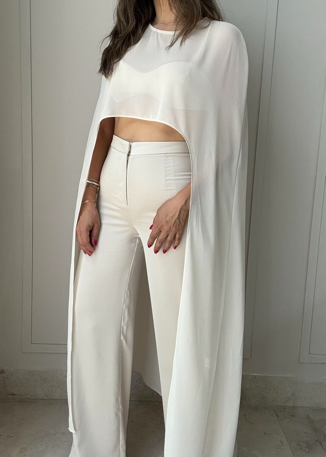 Ivanissa Cape Set