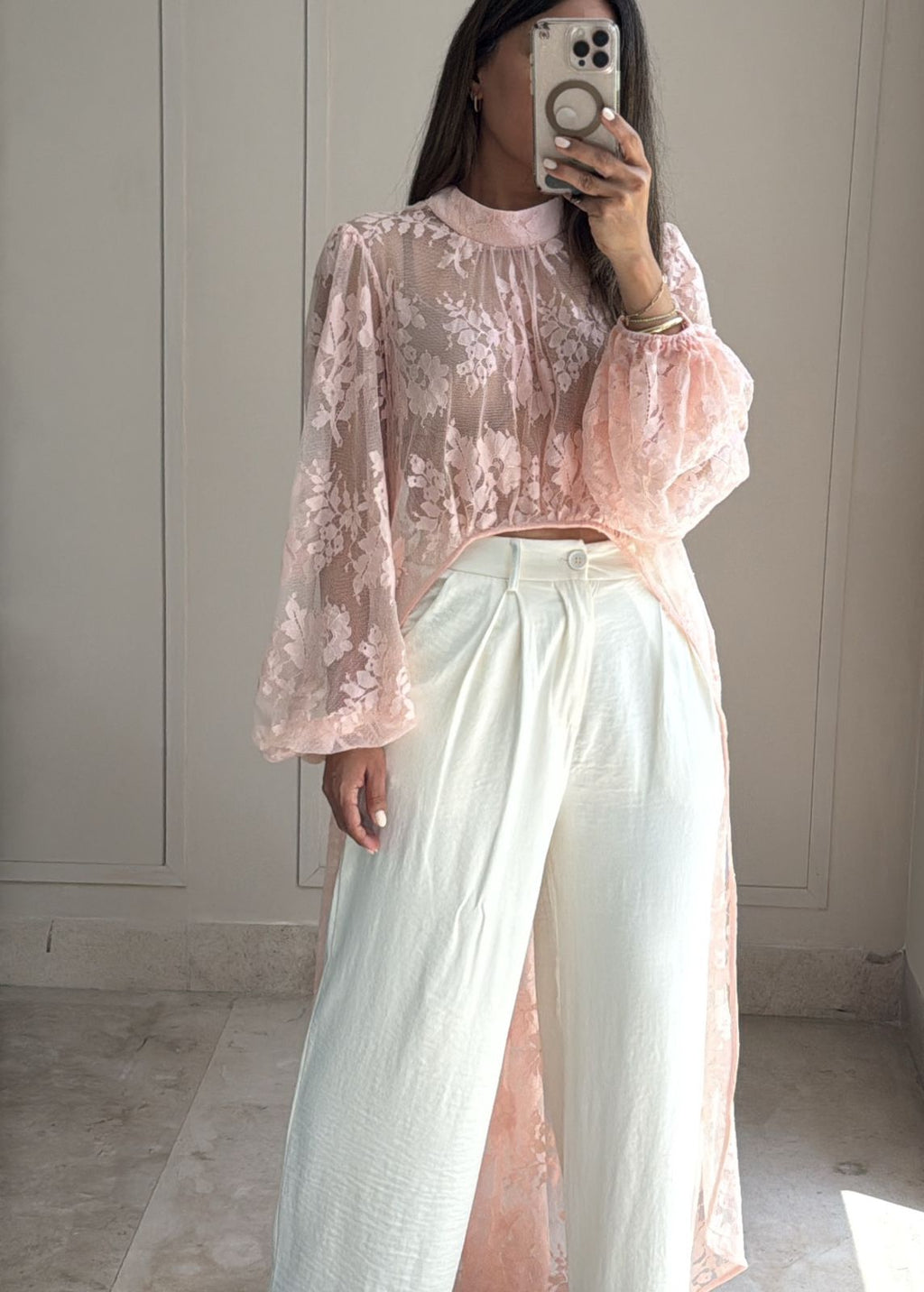 Dahlia Cape