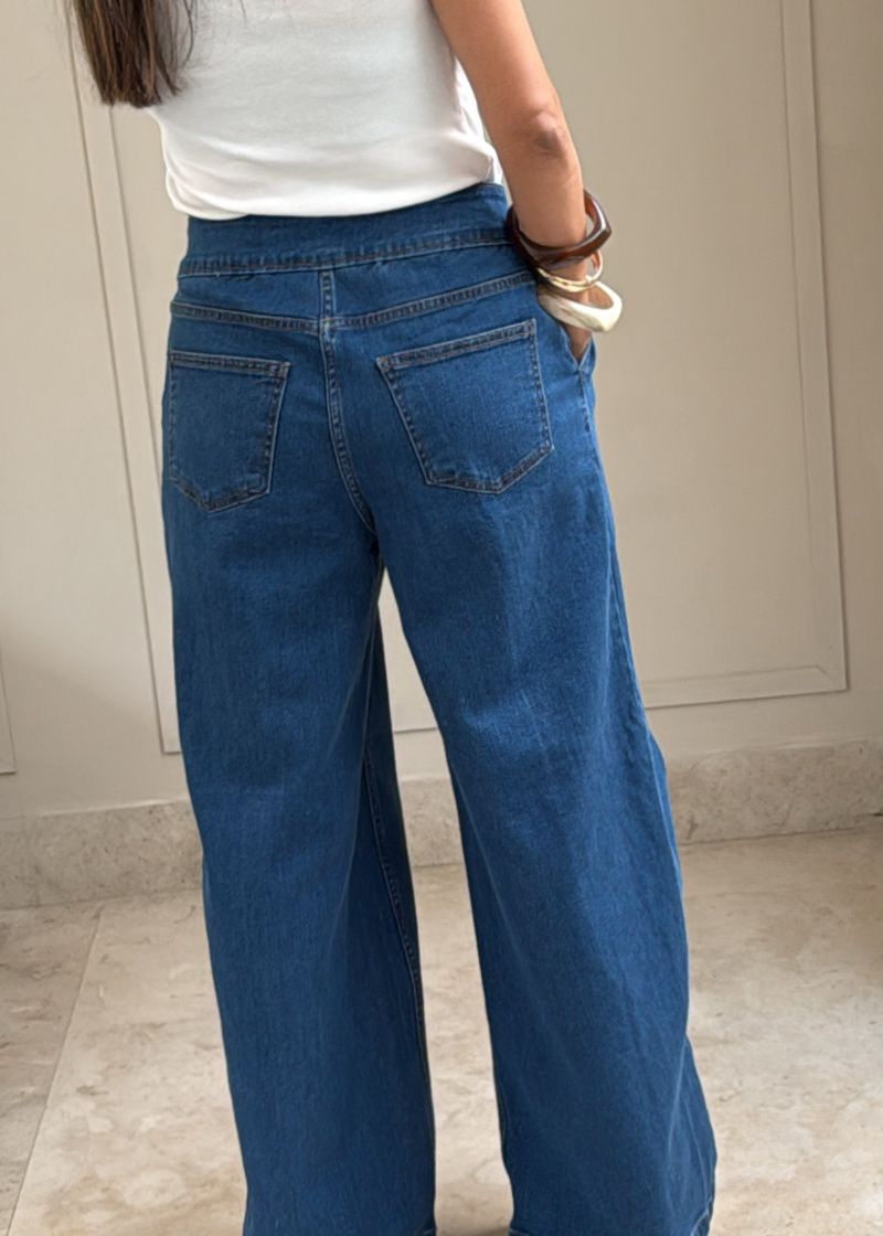 Valeria Jeans
